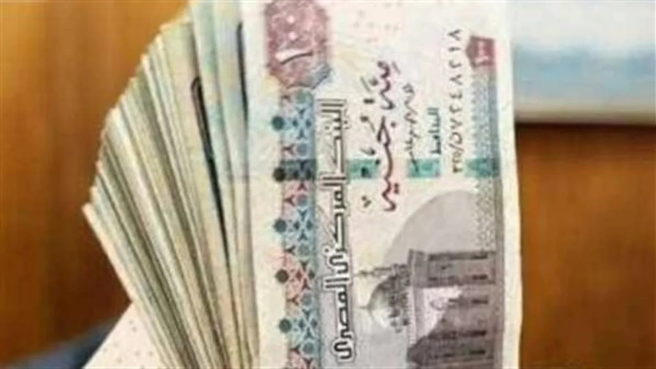 قرار مصطفى مدبولي.. رفع الحد الأدنى للأجور إلى 8000 جنيه للقطاع الحكومي